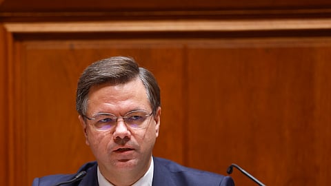 Ministro afirmou em audição no Parlamento que a justiça administrativa e tributária é “uma vergonha nacional”, considerando que Portugal tem os tempos de decisão “mais lentos da Europa”.