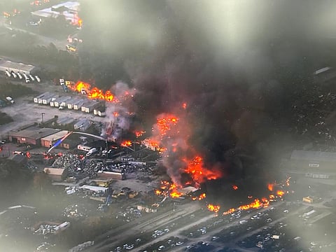 Investigação indica que motor se desprendeu do avião da UPS antes de cair e explodir (com vídeos)