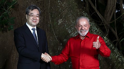 Lula da Silva com o vice-primeiro-ministro chinês, Ding Xuexiang.