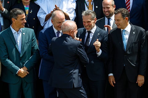 Montenegro tranquiliza Lula sobre imigrantes brasileiros em Portugal 