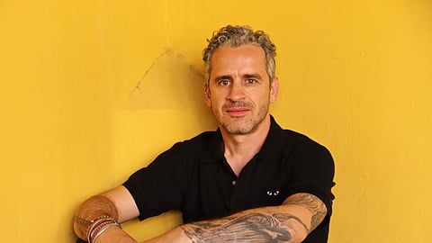 José Luís Peixoto traz o cancro para o seu novo romance, 'A Montanha', numa tentativa de fechar o círculo iniciado com o seu primeiro romance, 'Morreste-me'. 