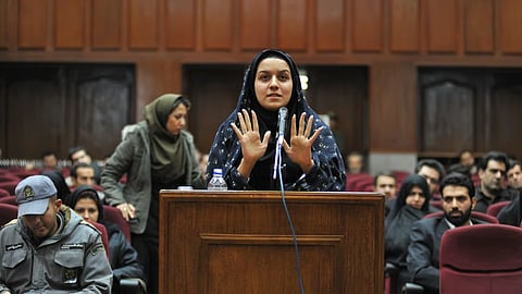 Reyhaneh Jabbari no tribunal: memórias trágicas.