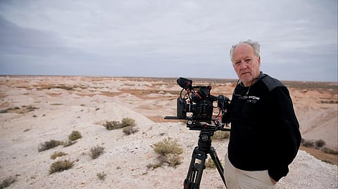 Werner Herzog na rodagem de 'Nomad: à procura de Bruce Chatwin'.