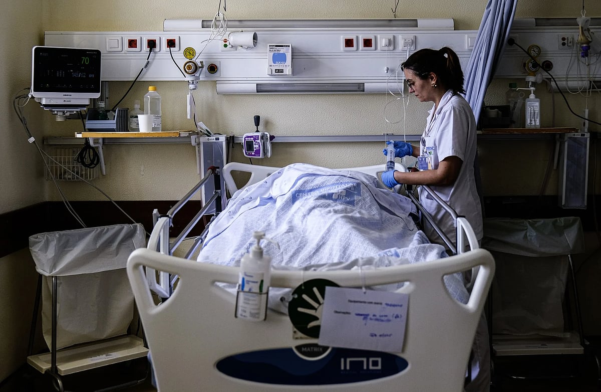 Intensive care admissions for influenza increased last week