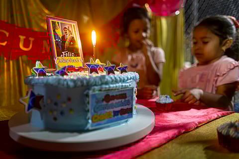 Apoiantes de Maduro festejaram o aniversário do presidente no domingo, 23 de novembro.