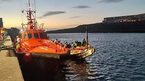 Autoridades espanholas resgataram 260 pessoas ao largo das Canárias