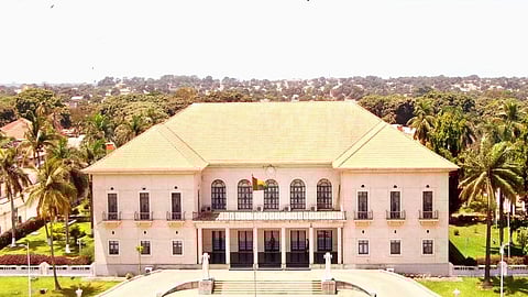 Presidente da Guiné-Bissau diz que foi detido e alvo de golpe de Estado. Militares anunciam "controlo total" 