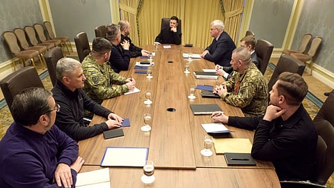 Zelensky diz que plano de paz de Genebra foi "aperfeiçoado" após conversações entre Kiev e Washington