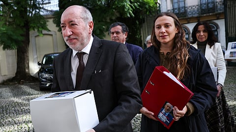 António Filipe entregou assinaturas no Tribunal Constitucional.