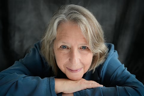 "Eu sou feminista e isso significa que considero que uma mulher tem os mesmos direitos - tem o direito de ser tão medíocre como um homem e tão brilhante como um homem”.