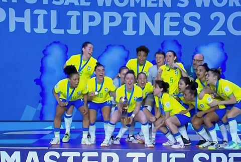 Seleção feminina de futsal perde na final. Brasil é campeão do mundo