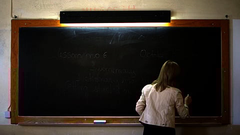 A renovação do quadro de professores obriga a contratar 3800 novos docentes por ano até 2034/35.