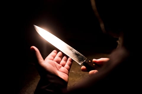 Por ter desferido duas facadas no tórax de outro jovem, jovem de 21 anos foi condenado por tentativa de homicídio. Em decisão de outubro último, Tribunal da Relação de Évora revogou condenação, considerando que não se provou intenção de matar. 