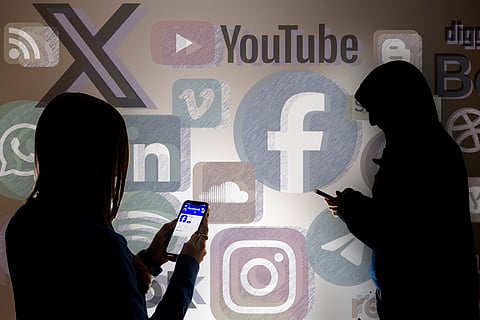 Mercado negro de 'bots' explode com contas falsas de sete cêntimos que influenciam eleições