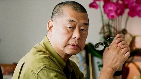 Ex-magnata pró-democracia de Hong Kong culpado de violar lei da segurança nacional