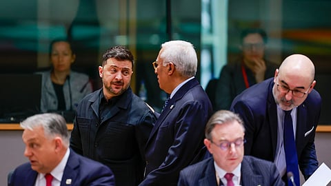 Zelensky participou no Conselho Europeu em Bruxelas (aqui com António Costa) e alertou: “devemos ter medo que a Europa se torne fraca”.
