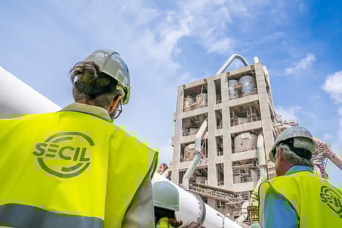 A Secil emprega 2900 pessoas.