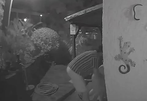 Imagem da agressão captada por câmara de videovigilância.