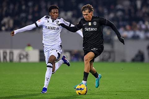 Sporting goleia em Guimarães e deixa tudo na mesma na luta pelo título