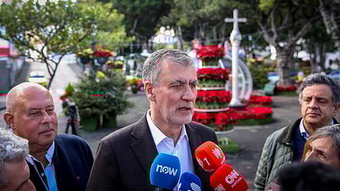 Gouveia e Melo fala aos jornalistas na Madeira.