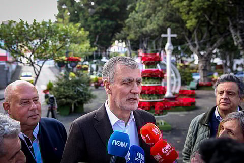 Gouveia e Melo fala aos jornalistas na Madeira.
