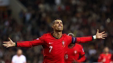 Cristiano Ronaldo pode destronar Dino Zoff como futebolista mais velho a vencer o Campeonato do Mundo.