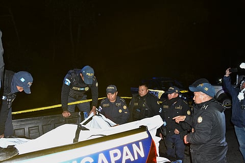 Pelo menos 15 mortos em queda de um autocarro numa ravina na Guatemala