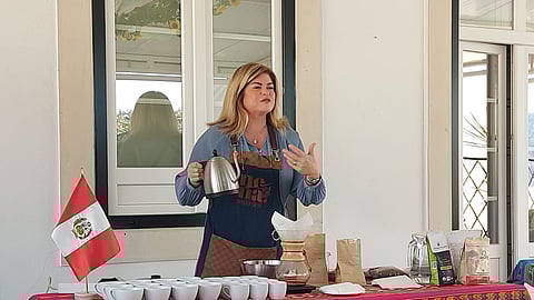 A especialista Blanca Elena Avendaño foi a responsável pela preparação dos cafés.
