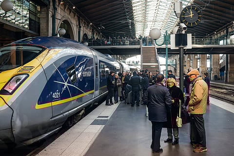 Todos os comboios voltam hoje a cruzar túnel sob o Canal da Mancha