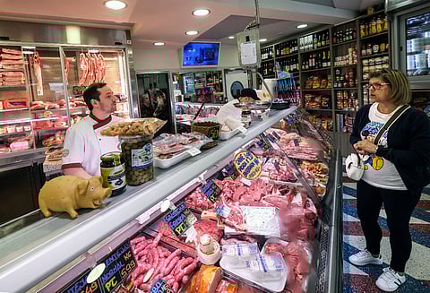 Estima-se que alguns alimentos, como a carne e o peixe, aumentem em torno de 7%.