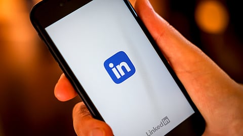 LinkedIn: Mulheres mudam género no perfil e disparam na rede social

