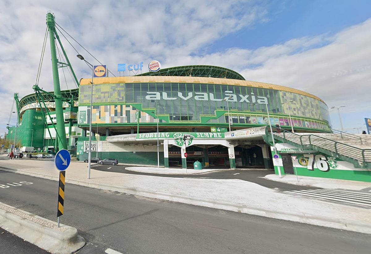 Residents seek clarification over closure of the Alvaláxia cinemas