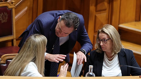 Luís Montenegro (primeiro-ministro) e Rosário Palma Ramalho (ministra do Trabalho).