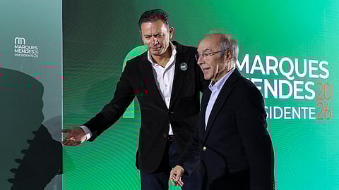 Luís Montenegro com Marques Mendes no arranque da campanha presidencial