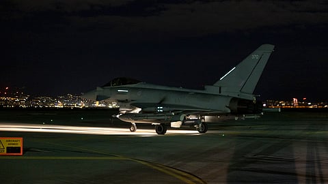 Reino Unido e França lançaram ataques aéreos contra Estado Islâmico na Síria