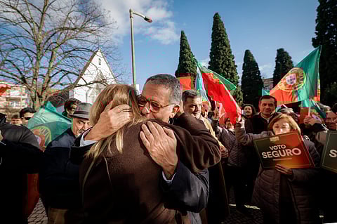 António José Seguro esteve numa arruada em Alvalade com quase 300 pessoas