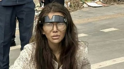 Influenciadora chinesa vítima de tráfico humano encontrada em mau estado de saúde no Camboja