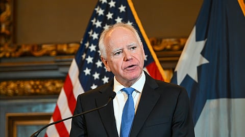 Tim Walz, de 61 anos, é o governador do Minnesota. Para o seu lugar deverá concorrer a senadora Amy Klobuchar.  