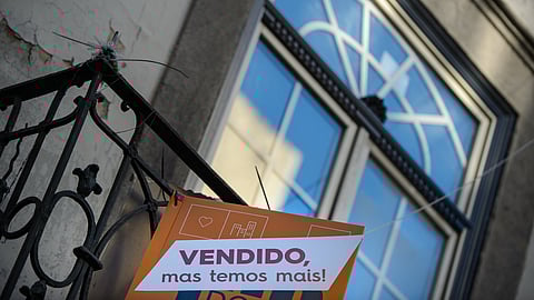  A descida do IVA da construção para 6%, uma proposta do governo de Luís Montenegro, esbarra numa diretiva comunitária.
