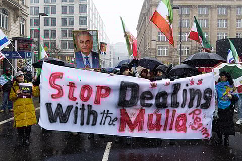 Um pouco por toda a Europa a comunidade iraniana tem protestado contra o governo de Teerão.