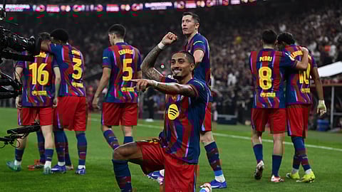 Raphinha marcou dois golos e foi a grande figura da Supertaça espanhola.