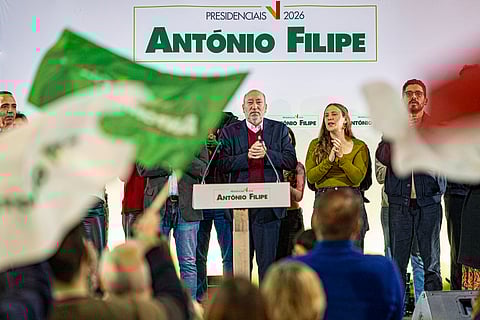 António Filipe durante o comício no âmbito das Eleições Presidenciais 2026, no Complexo Desportivo Municipal do Casal Vistoso, em Lisboa.