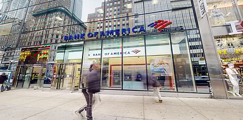 Lucros do Bank of America sobem 13% em 2025 para mais de 26 mil milhões