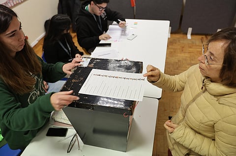 Secções de voto estão abertas até 19h00.