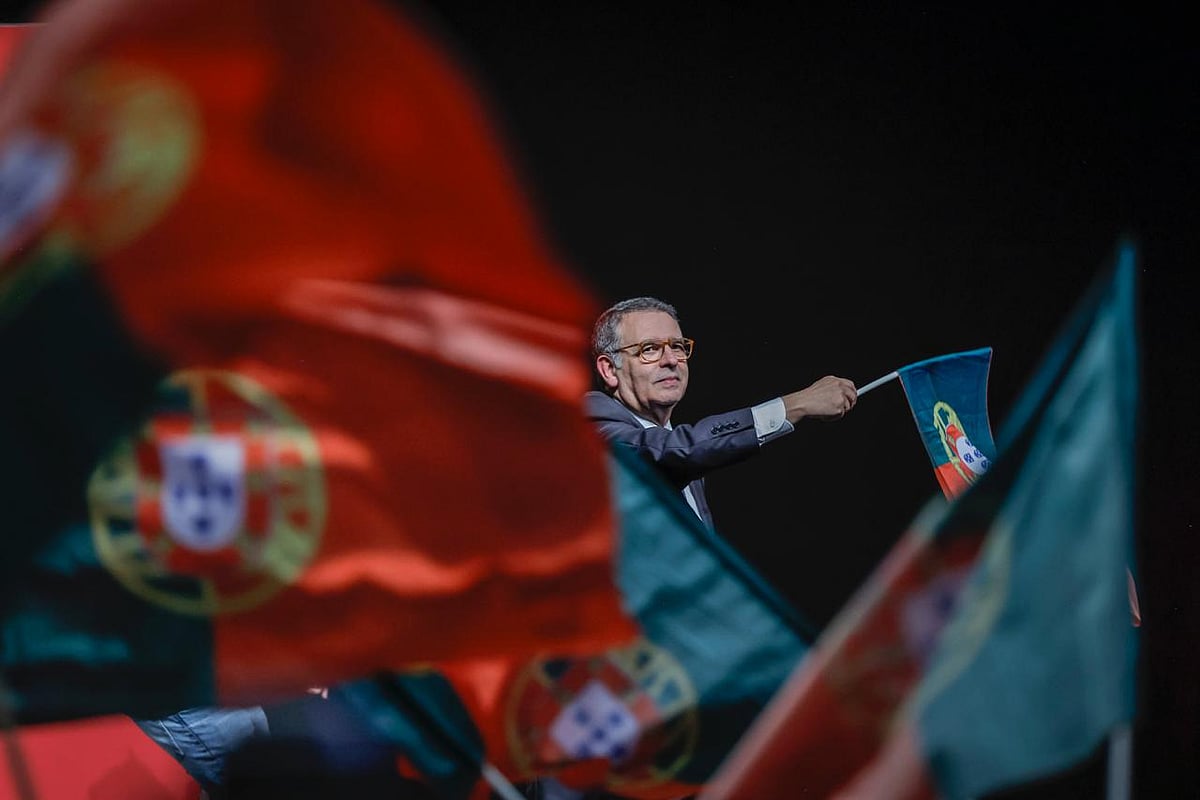 Seguro and Ventura advance to the second round in the most closely contested presidential election in decades