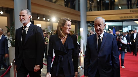 Marcelo Rebelo de Sousa com Roberta Metsola, presidente do Parlamento Europeu, e o rei de Espanha