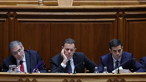 Montenegro responde a perguntas no debate quinzenal.