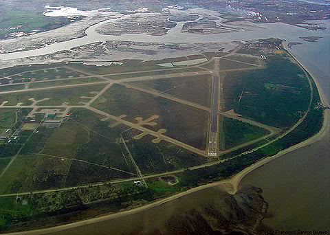 Desviar pista de aeroporto 5km é mais barato, ecológico e poupa saúde de milhares