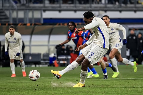 Samu a marcar o penálti que desperdiçou.