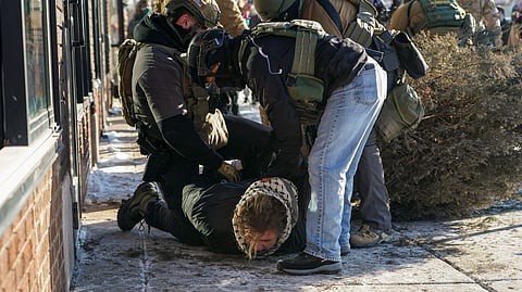 Ação da polícia anti-imigração em Minneapolis resultou na morte de um homem, este sábado, 24 de janeiro